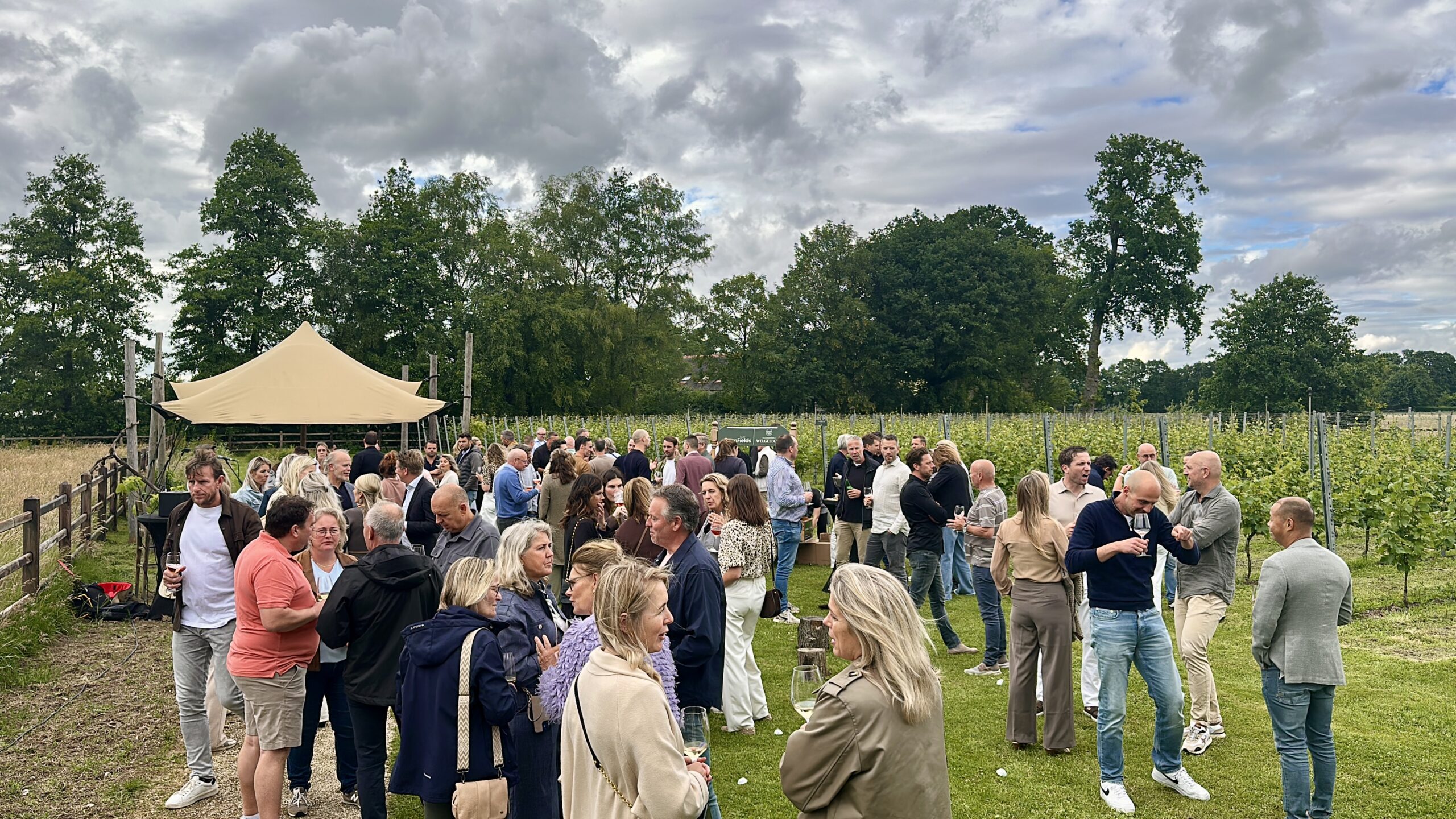 Seizoensafsluiting bij Wijnboerderij Welgelegen: kurk eraf, seizoen erop 📷